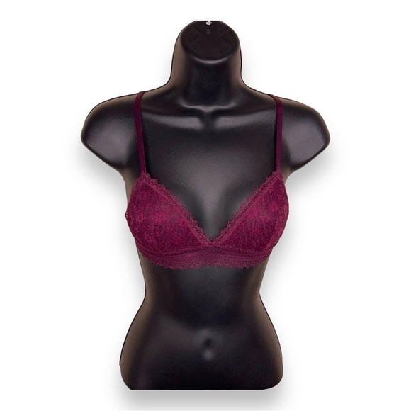 XS VICTORIAS SECRET BURGUNDY LACE BRALETTE WIREFREE PADDED - Picture 1 of 11